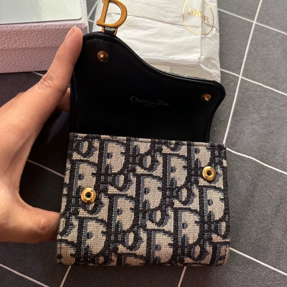 *FULL SIZE WALLET, NOT CARDHOLDER* Dior saddle oblique print, never used - Picture 3 of 8